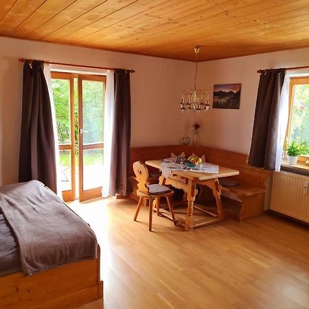 Ruhige Ferienwohnung In Bad Toelz Екстериор снимка