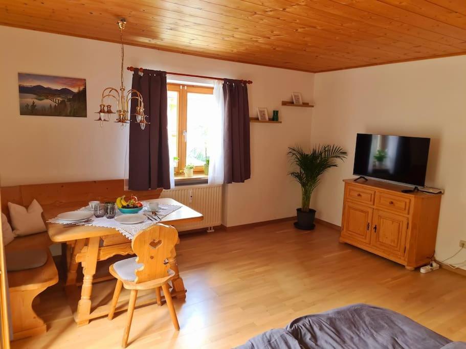 Ruhige Ferienwohnung In Bad Toelz Екстериор снимка